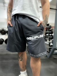 Pantalón Short "Discipline" Gris Topo